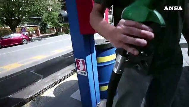 Taglio accise, scattano gli sconti sui carburanti dopo la proroga fino al 3 luglio