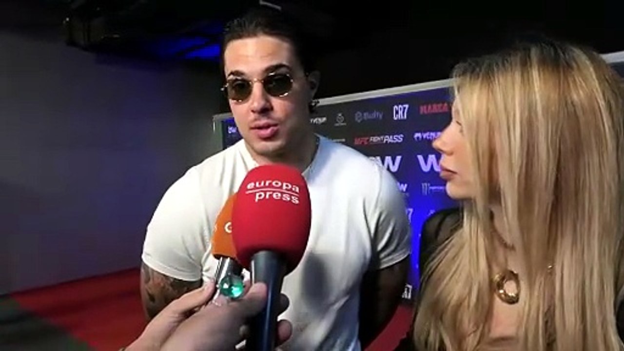 Alejandra Rubio y Carlo Costanzia explican el motivo de su ausencia a la Feria del Libro con Mar Flores