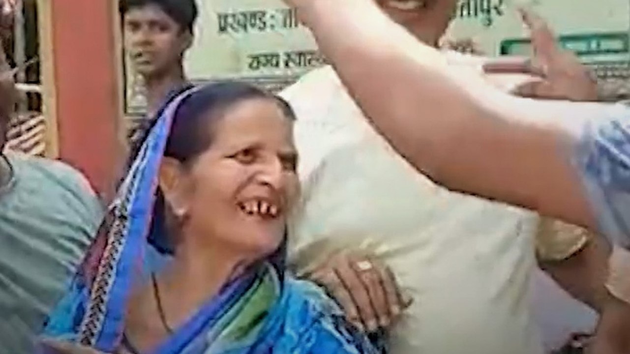 टीम इंडिया में चयन के बाद वैभव सूर्यवंशी के गांव में जश्न का माहौल