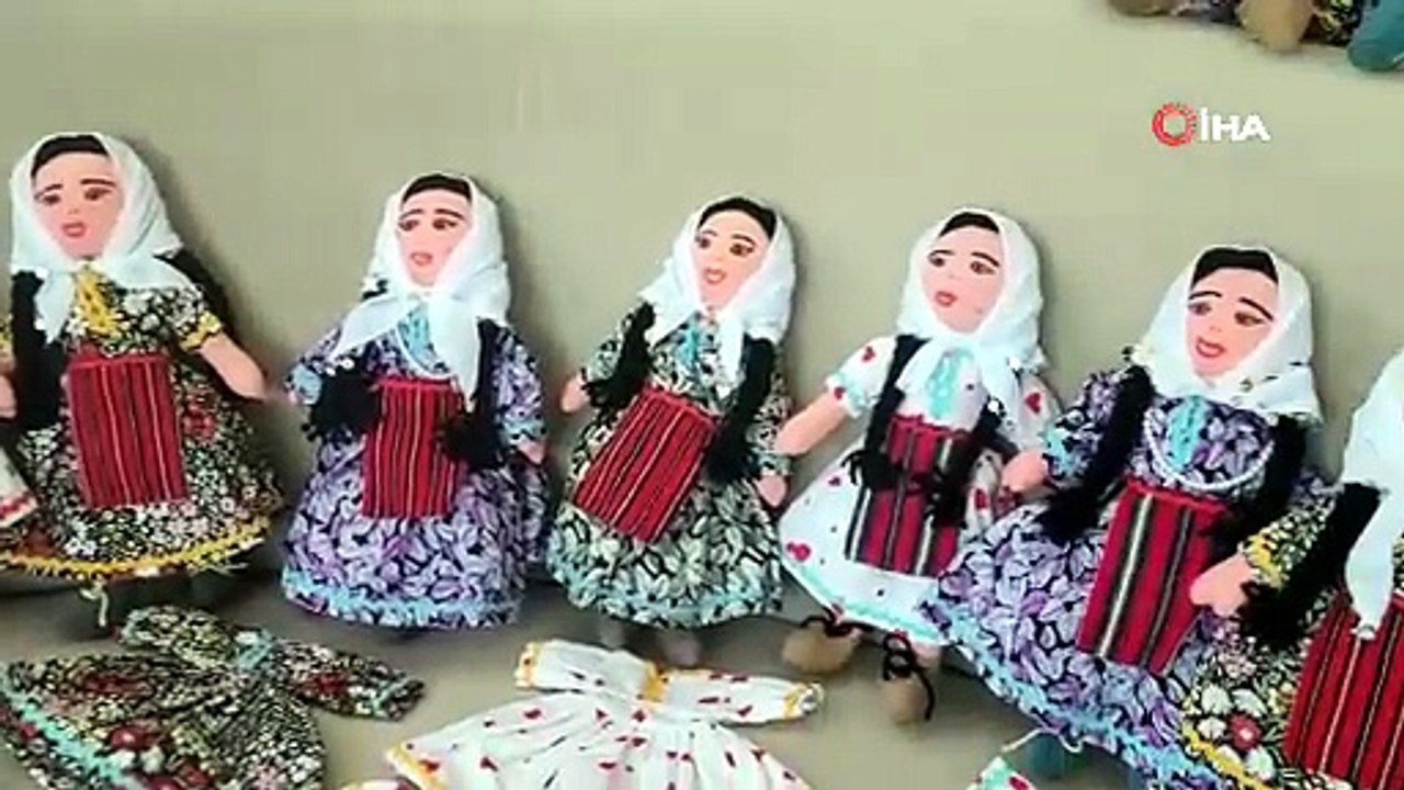 14 yıldır yaptığı bez bebeklerle Şerife Bacı’nın hatırasını yaşatıyor