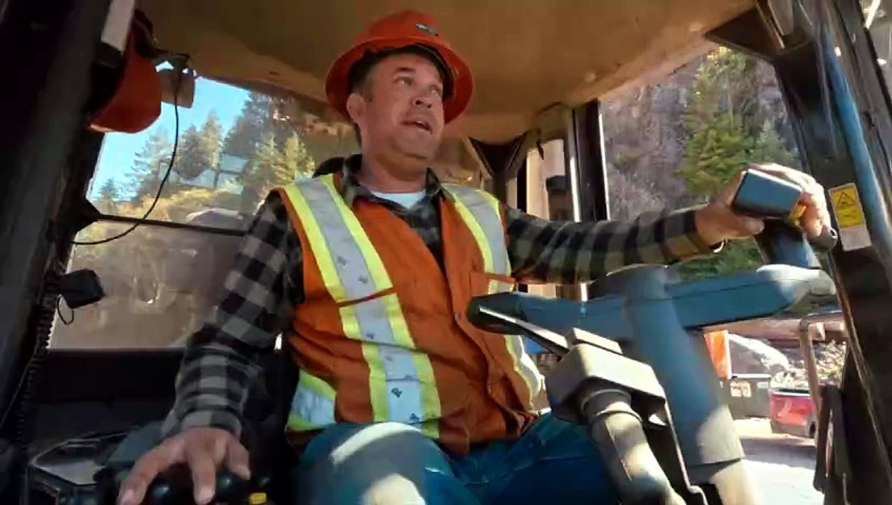The Last Woodsmen S03E04 Blowout