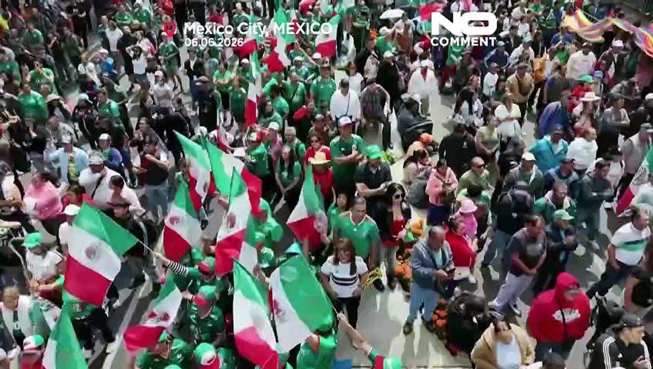 Mexiko-Stadt: Tausende machen bei Rekord-Laola vor der WM mit