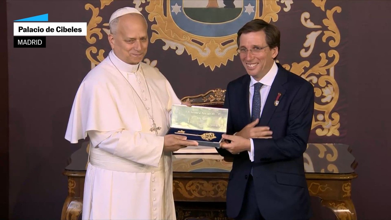 El Papa León XIV recibe la llave de Madrid