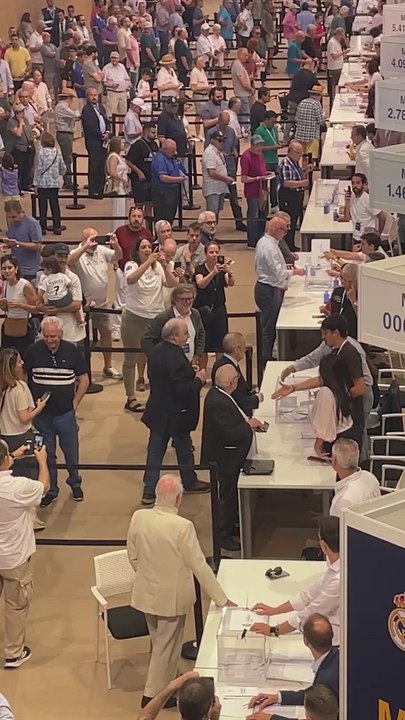 La ‘cobra’ de Florentino a un joven miembro de la mesa electoral al momento de votar