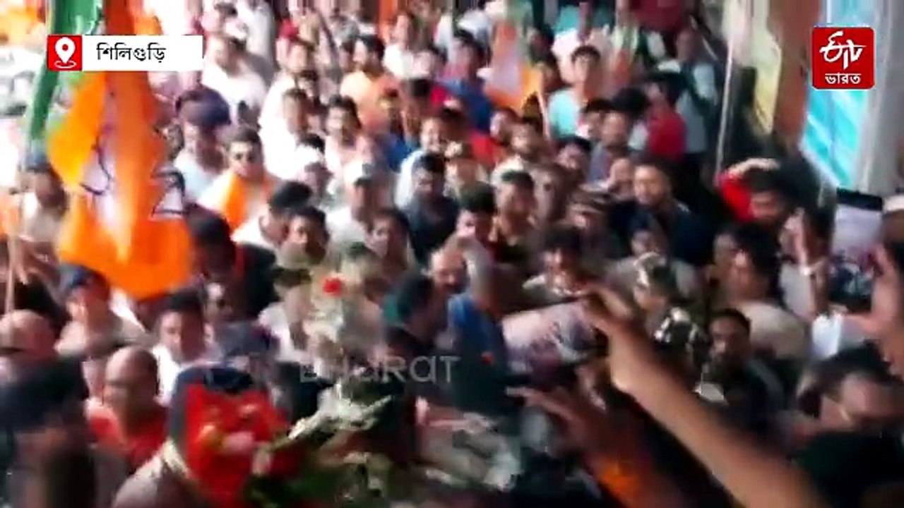মন্ত্রিত্বের শপথের পর শিলিগুড়ি পৌঁছে স্কুটিতে ঘুরলেন শঙ্কর, নিশানা তৃণমূলকে