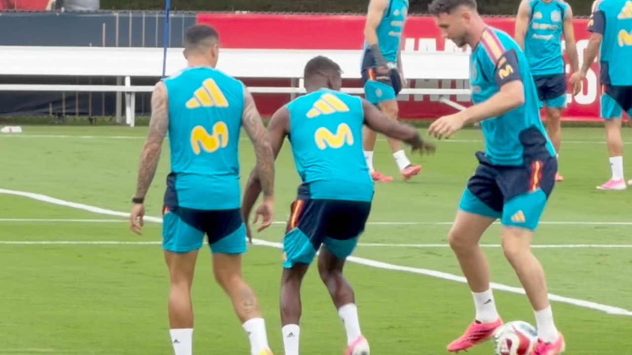 Nico Williams recupera la sonrisa con España en Chattanooga