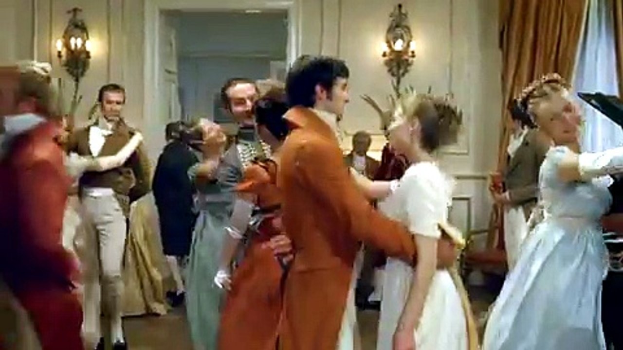 Guerre et Paix Saison 1 - War & Peace trailer (EN)