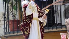 Procesión de vuelta del Señor de la Sagrada Cena tras presidir el altar del Corpus Christi