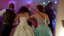 Him and Her S04E05 The Disco