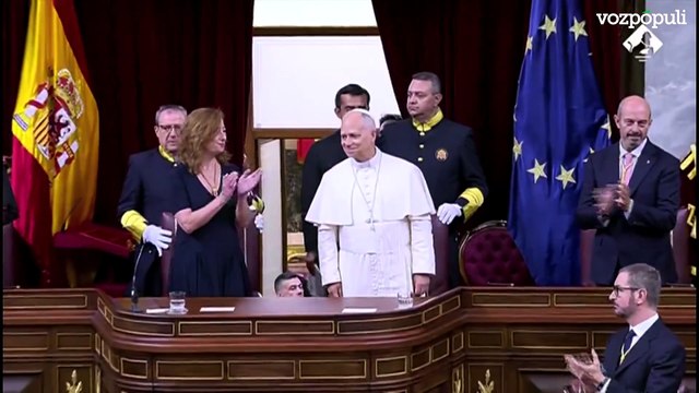 El Congreso recibe al Papa entre aplausos