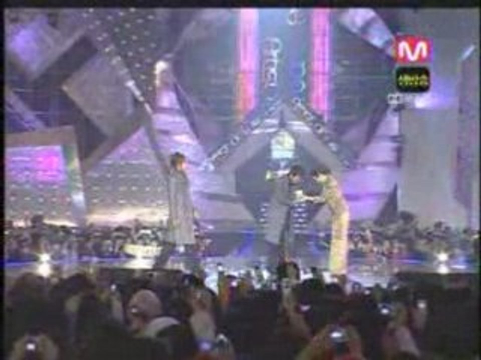 DBSK TVXQ - Récompense The highest artist prize