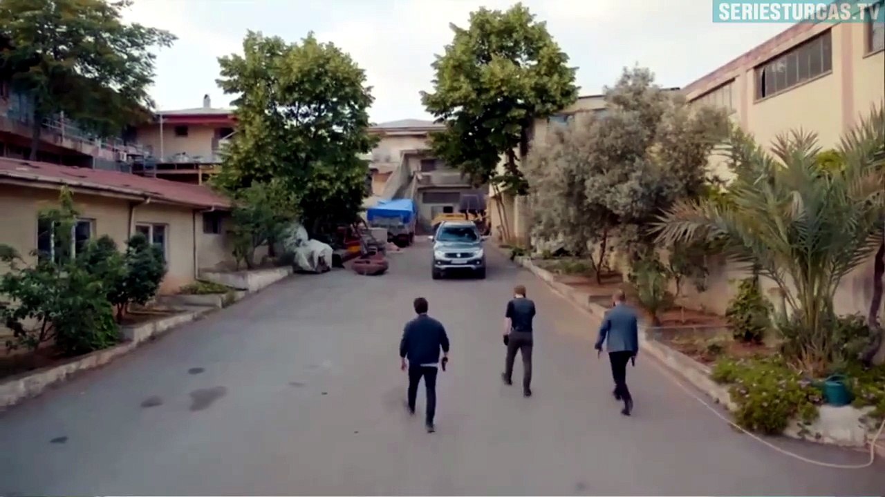 Adentro Capítulo 111 | Icerde | Novela Turca en Español