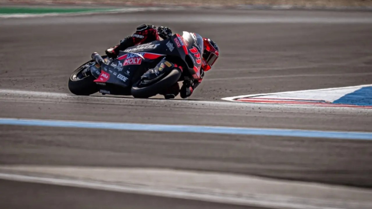 Manu González, líder incontestable en Moto2