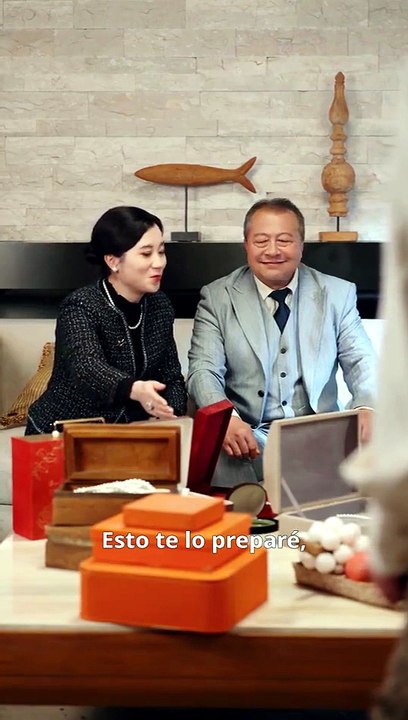 (Doblado) La hija invisible serie completa