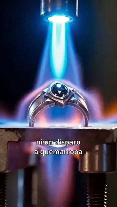 ESP El Rey de la Tierra vuelve de la sombra