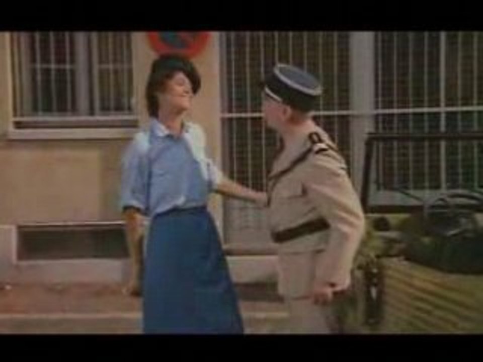 Le Gendarme et les Gendarmettes (6)