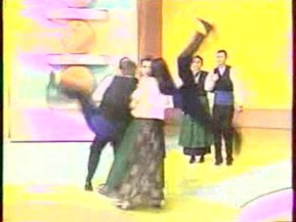 Danse bretonne à "Qui est Qui ?"