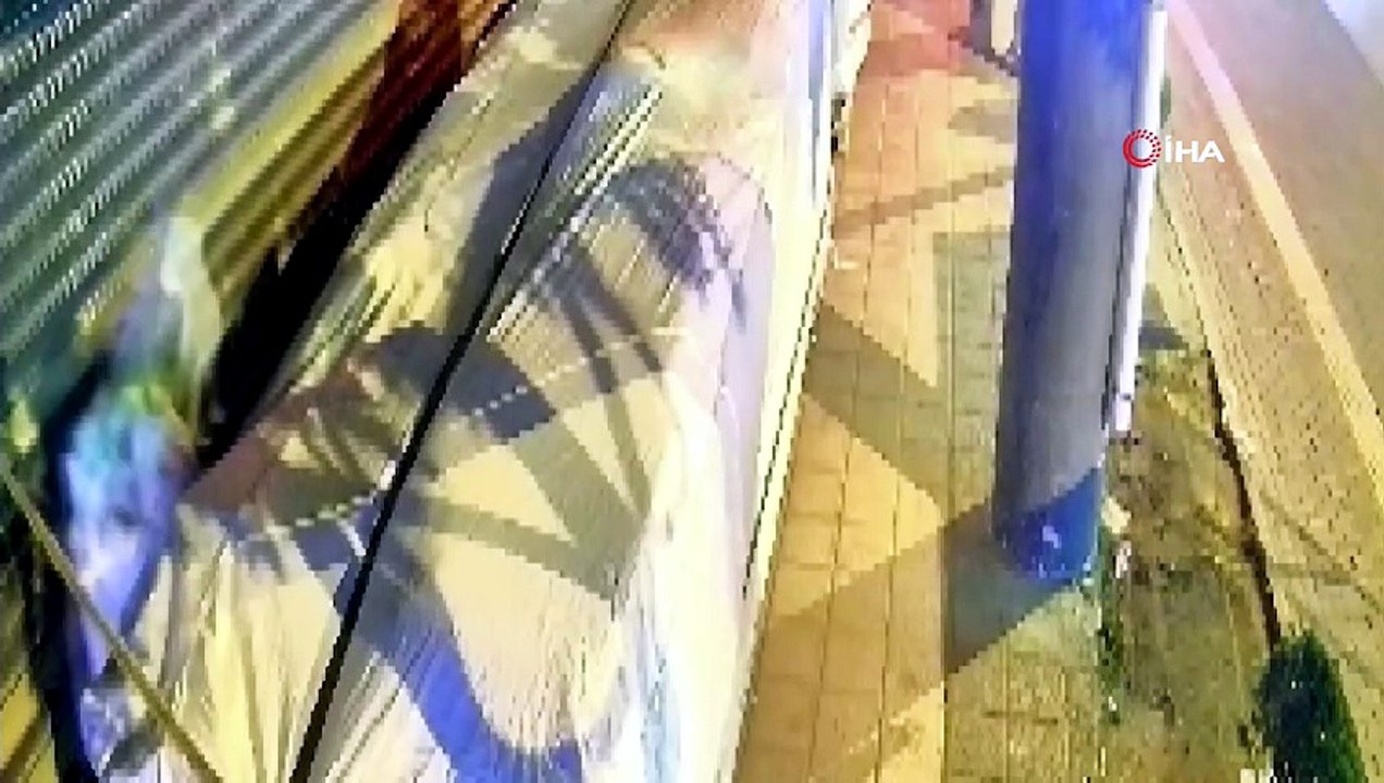 Bursa'da Böyle hırsızlık görülmedi: Dükkan sahibi şok oldu
