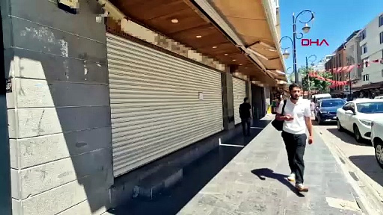 Diyarbakır Yapı Kredi şubesine silahlı saldırı: Polis alarma geçti!