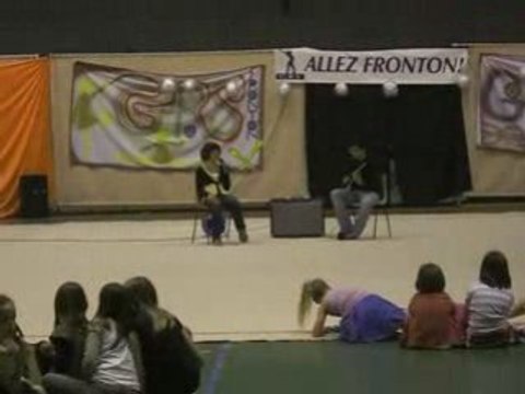 grs fronton gala andy et laurie guitare et voix