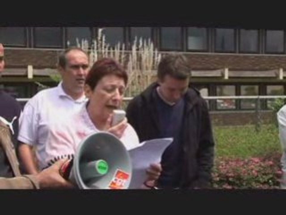 Besancenot : "Solidarité avec les  Philips !"