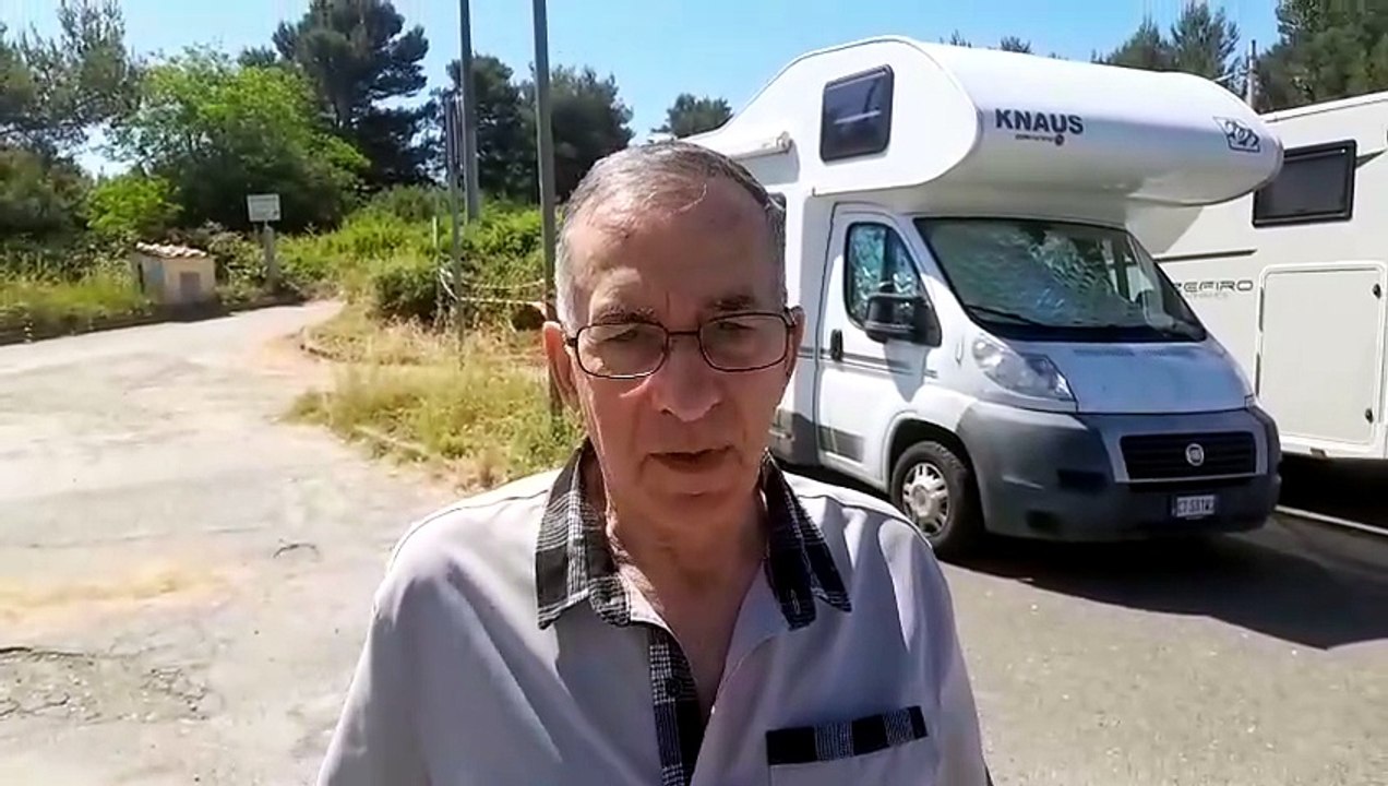 Livorno, omicidio al Castellaccio: "Era agonizzante nel piazzale"