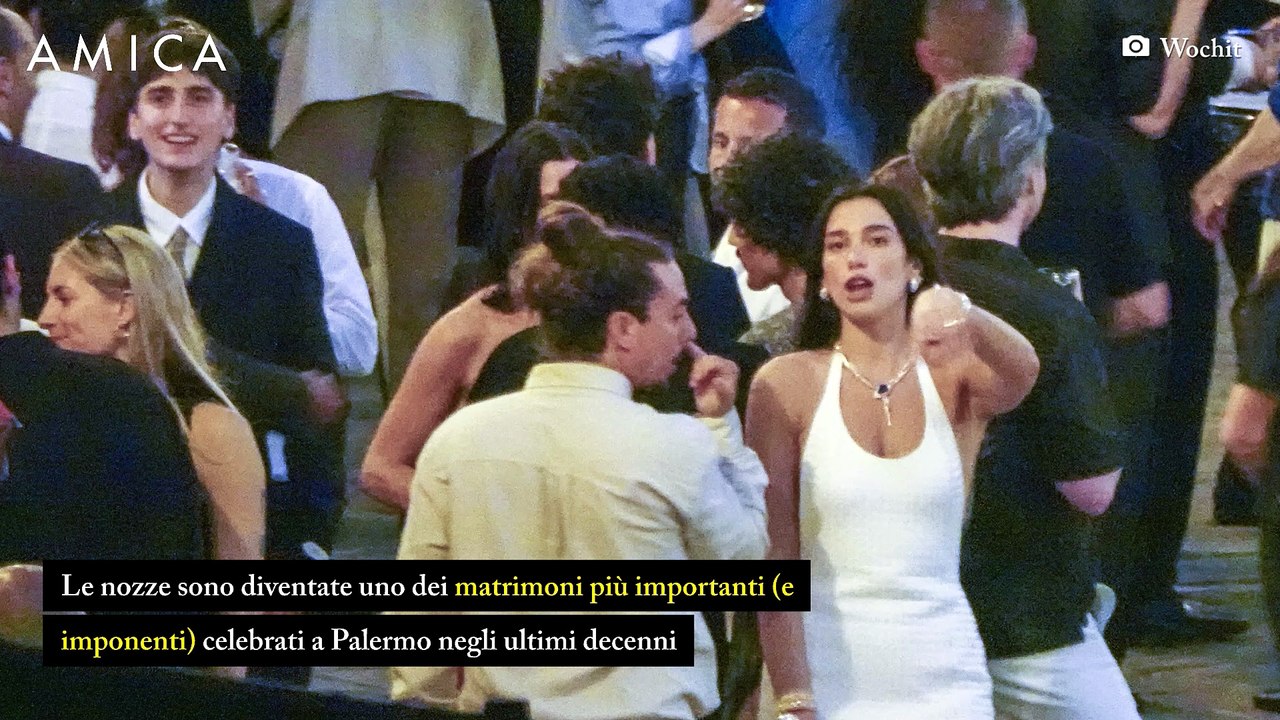 La dedica di Elton John, i cannoli, la villa: il favoloso sì di Dua Lipa e Callum Turner in Sicilia
