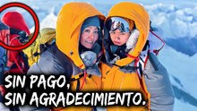 Ella estaba al borde de la muerte en el Everest. Él la salvó... ¡y le pagó de menos!