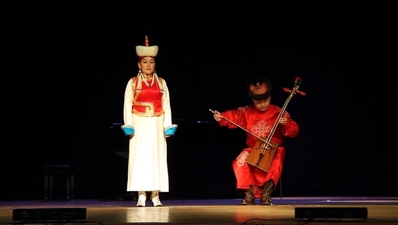 Бүжин, П. Дүгэрийн Даржаагийн уртын дууны өвийг тодруулах нь