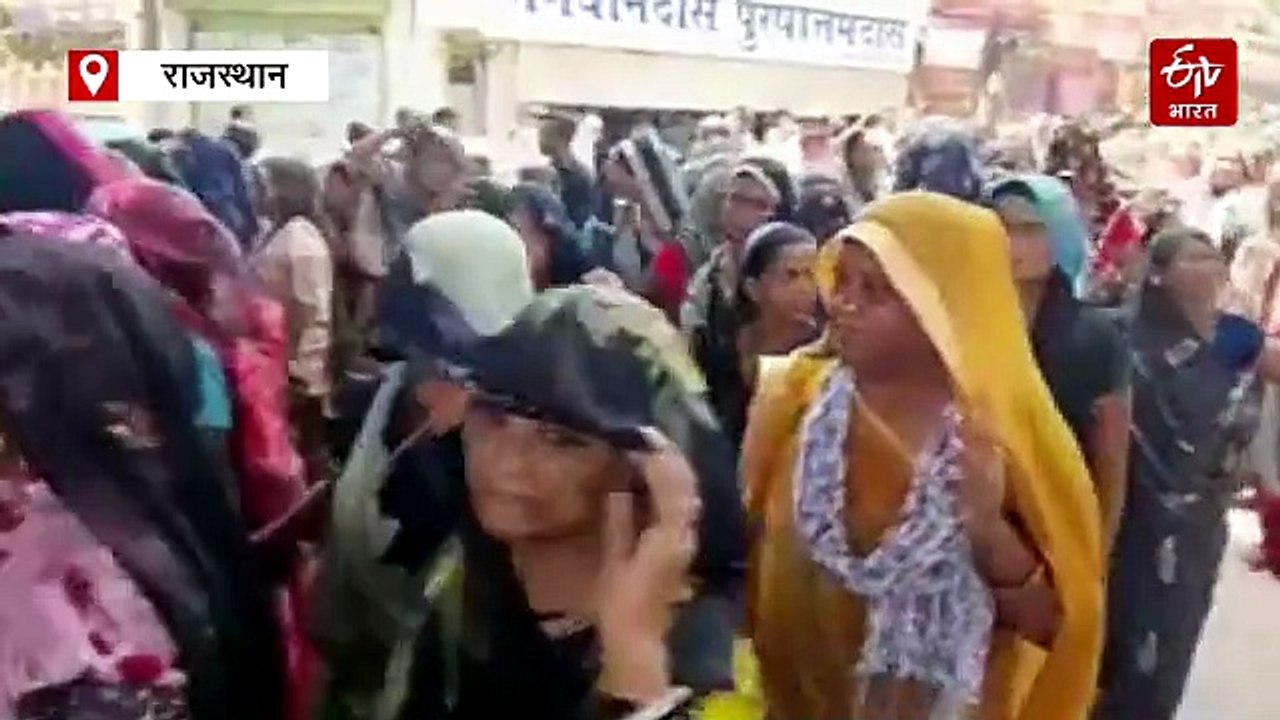 अजमेर में आठ दिन से हड़ताल पर अस्थायी सफाईकर्मी, दिहाड़ी बढ़ाने की मांग लेकर निकाली रैली...कचरे से अटा शहर