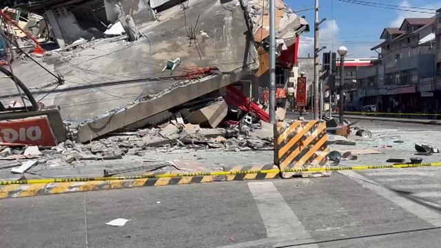 Terremoto nas Filipinas deixa dezenas de mortos