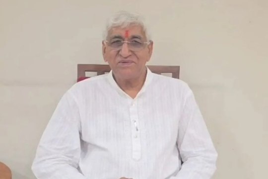 Political War: वित्त मंत्री बोले- जय-वीरू के झगड़े में नहीं बना मेडिकल कॉलेज अस्पताल भवन, हमनें 100 करोड़ दिए, टीएस सिंहदेव ने दिया ये जवाब