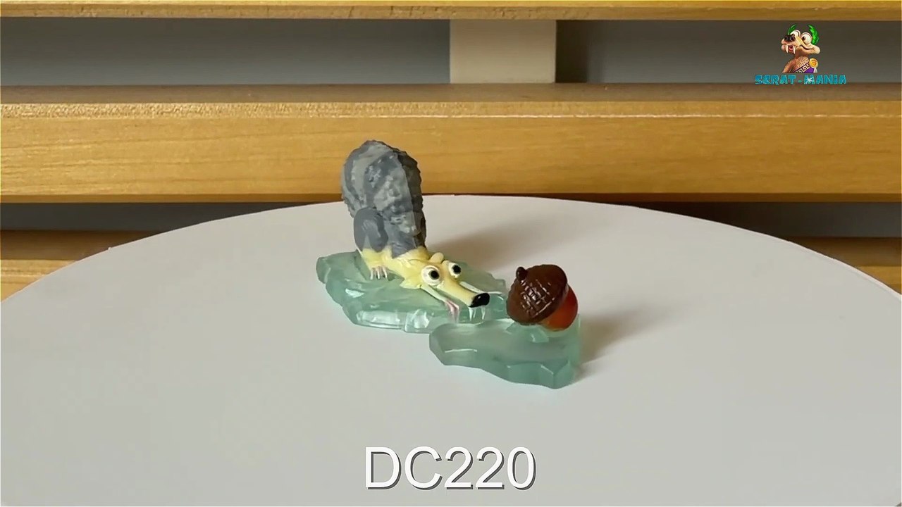SCRAT - THE TOYS - ICE AGE 4 - KINDER SURPRISE SET