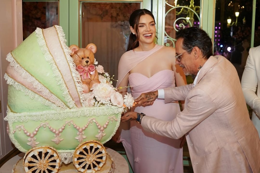 Repostero maracucho conquista a Marc Anthony con el pastel del baby shower de su hija