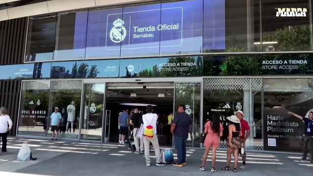 El Real Madrid vende camiseta con el nombre de León XIV a 195 euros