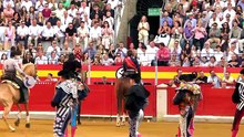 Resumen: domingo 7 de junio - corrida de rejones | Granada