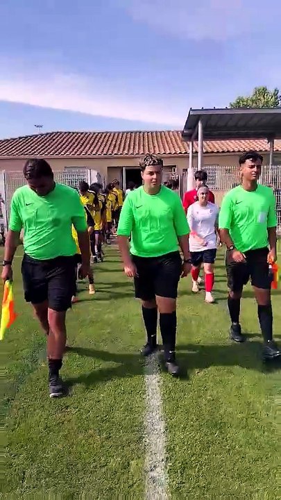 U15 : L'ENTREE DES ARTISTES ...