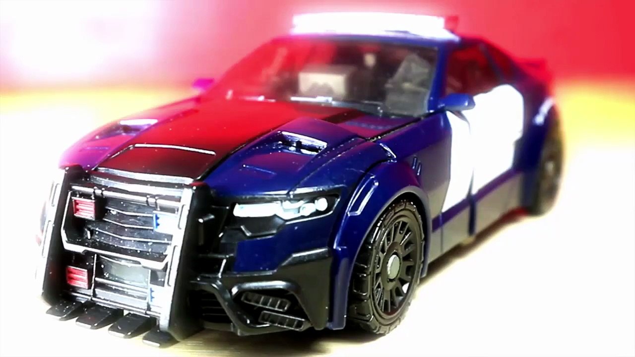 TRANSFORMERS: The Last Knight Premier Edition BARRICADE | Canadia' Reviewer #252
