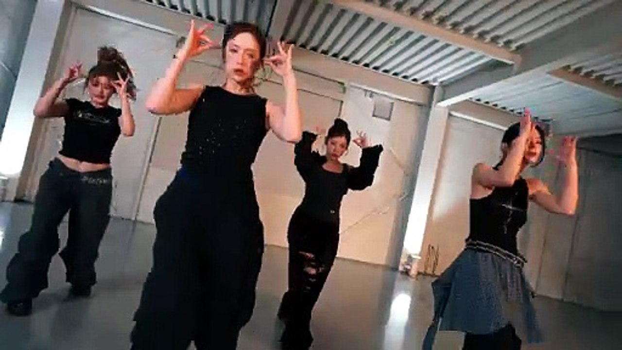 FIFTY FIFTY  'STARSTRUCK' Dance Practice
