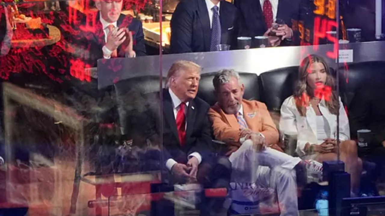Abucheos y siestas de Trump en la final de la NBA