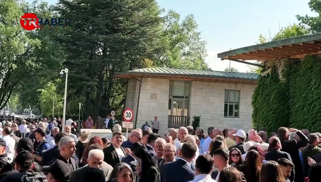 İki isim, tek kürsü: Gözler CHP Grup Toplantısı'nda '6 bin kişilik başvuru' Meclis'i alarma geçirdi