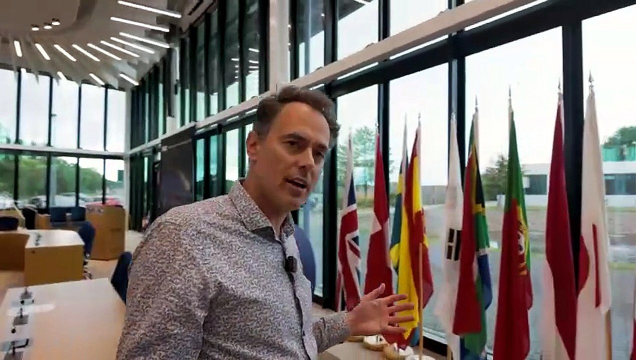 Tom Scott England S01E12 H 264
