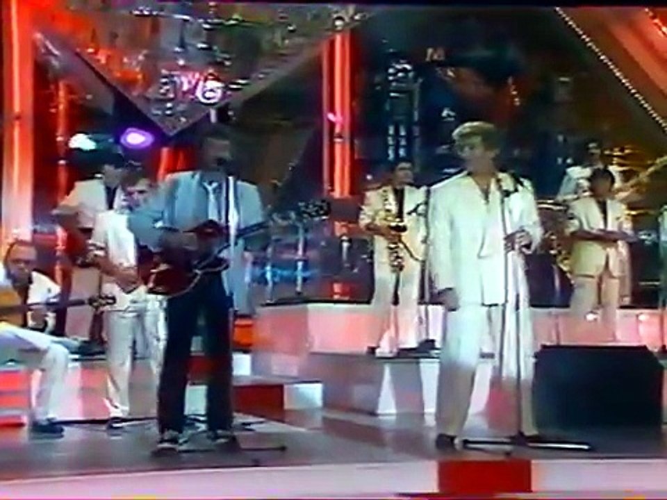 1984 - Johnny Hallyday - “Mes Seize Ans” en Duo...