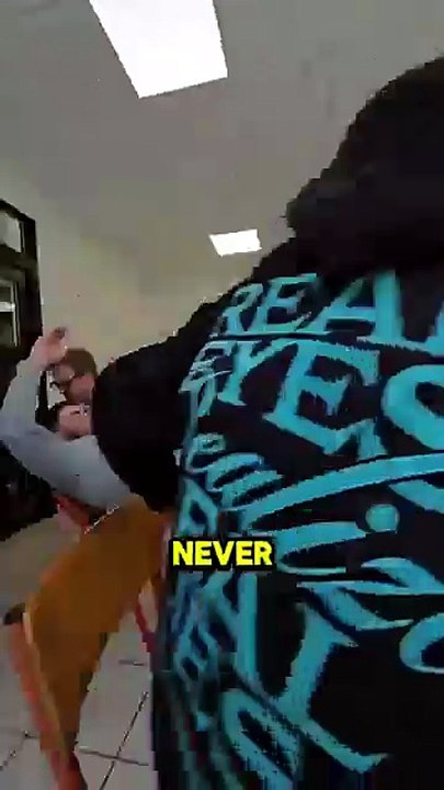 You should never mess teacher favourite student