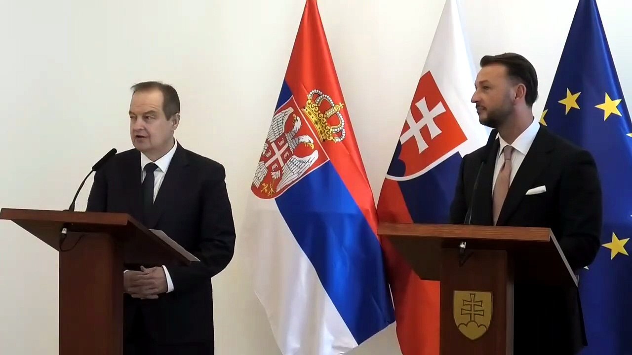 ZÁZNAM: Slovensko bude spolupracovať so Srbskom, ministri vnútra podpísali dohodu