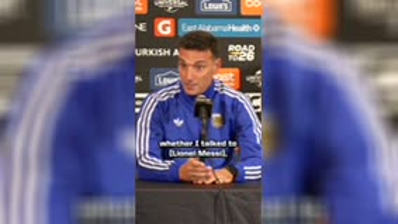 I run Argentina, not Messi - Scaloni
