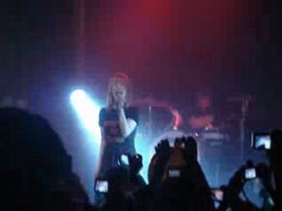 Paramore, emergency