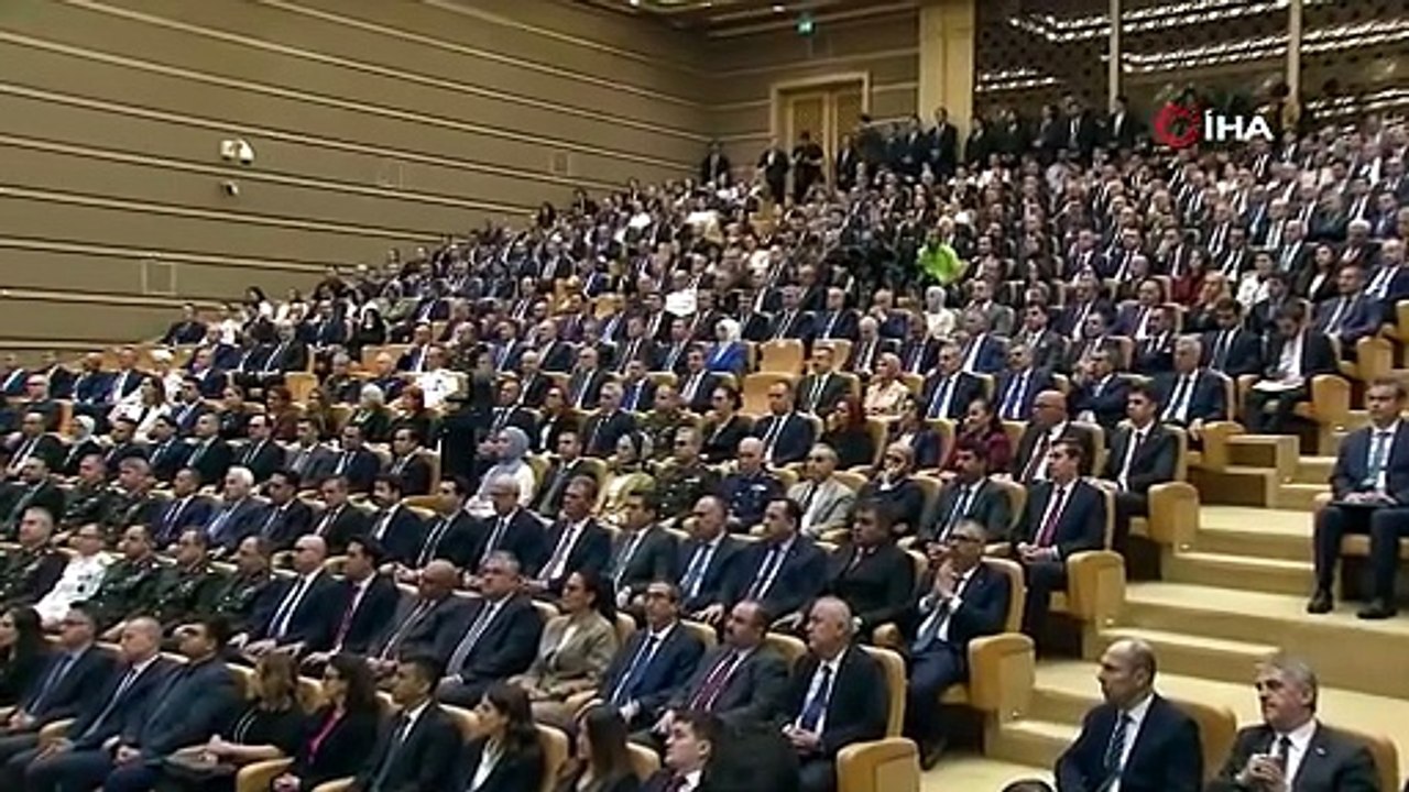 Cumhurbaşkanı Erdoğan: "Türkiye, kendi hikâyesini yazan, kendi geleceğini şekillendiren ve bölgesinde oyun kurucu bir aktör hâline geldiğini dost düşman herkese göstermiştir"