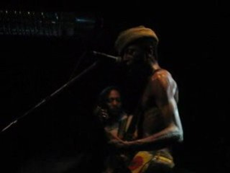 Kéziah Jones au poste à galène