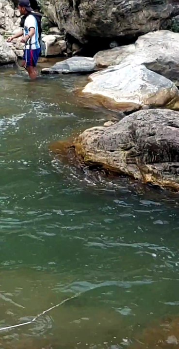 cast net fishing in Nepal |